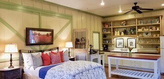 203 Lucky Horse Ln in Lake Lure, NC - Building Photo