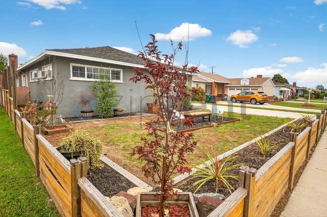 6150 Coke Ave in Long Beach, CA - Building Photo - Building Photo