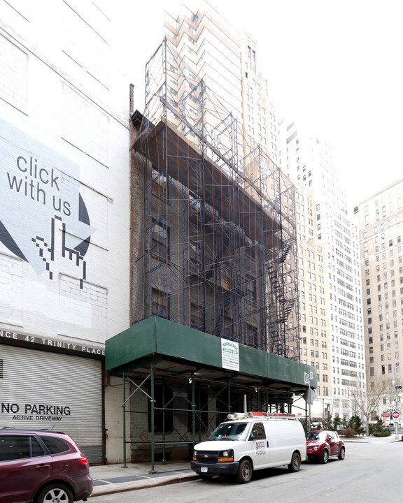 Robert & Anne Dickey House in New York, NY - Building Photo