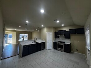 14724 S Fern Pl in Glenpool, OK - Building Photo - Building Photo