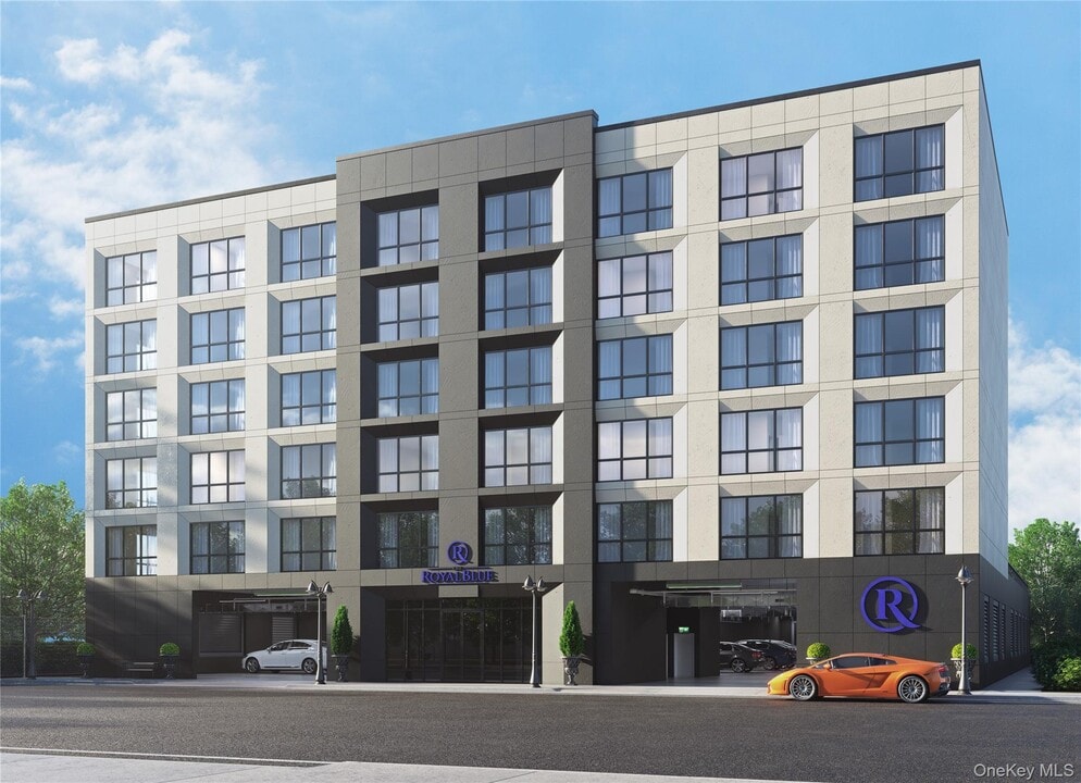 101 Searing Ave in Mineola, NY - Building Photo