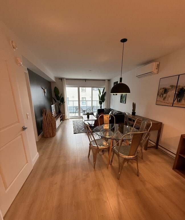 2947F Rue du Grand Voyer, Unit SI ID1519874P