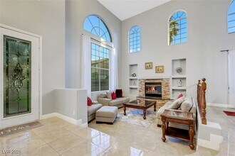 9495 Vieno Canyon St in Las Vegas, NV - Building Photo - Building Photo