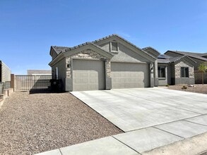 3399 Amanda Ave in Kingman, AZ - Building Photo - Building Photo