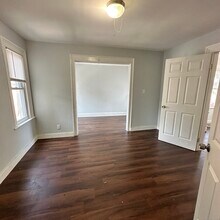 27 Manhan St in Waterbury, CT - Building Photo - Building Photo