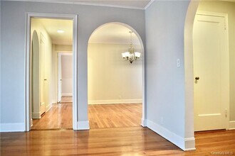 22 Sagamore Rd in Bronxville, NY - Building Photo - Building Photo
