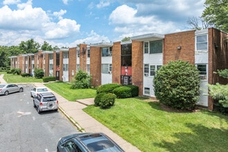Woodhill Estates in Baltimore, MD - Foto de edificio - Building Photo