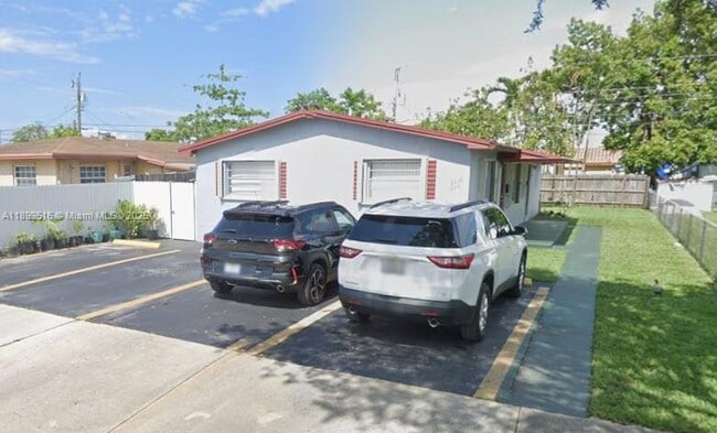 property at 2439 W 9th Ln