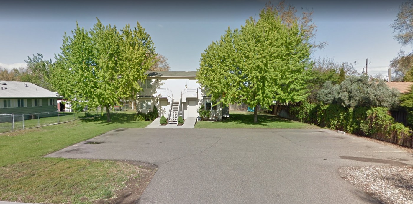 751 NW 3rd St, Unit 753 in Ontario, OR - Building Photo