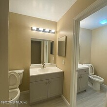 467 Lombard St in Orange Park, FL - Building Photo - Building Photo
