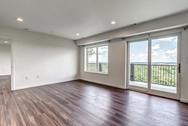 University Ridge Apartments