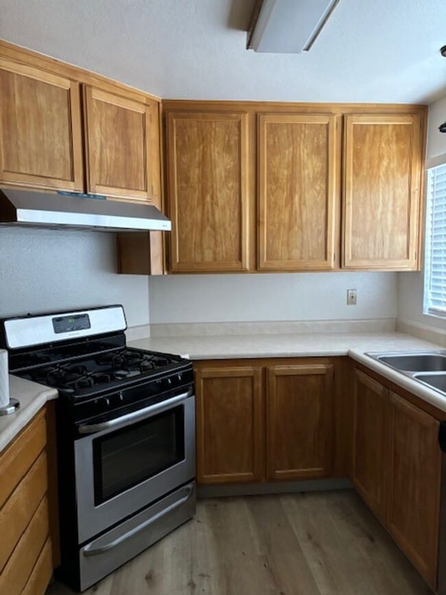 1376 Magnolia Ave in Rohnert Park, CA - Building Photo - Building Photo