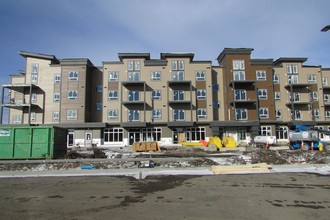 Stella Place in Edmonton, AB - Building Photo - Building Photo