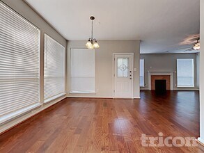 1735 Wilderness Park Ct in Houston, TX - Foto de edificio - Building Photo