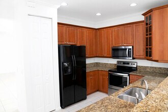 307 Mulberry Grove Rd in Royal Palm Beach, FL - Building Photo - Building Photo