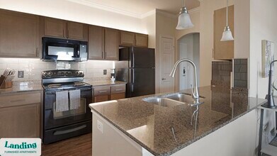 2155 Arkansas Ln, Unit 1235 in Grand Prairie, TX - Building Photo - Building Photo