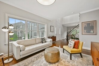 8 View St in Greenwich, CT - Building Photo - Building Photo