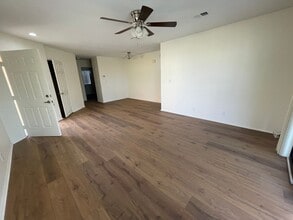 19230 Elm Dr in Apple Valley, CA - Building Photo - Building Photo
