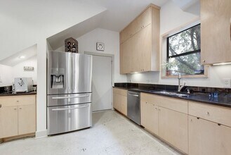 2608 Del Curto Rd in Austin, TX - Building Photo - Building Photo