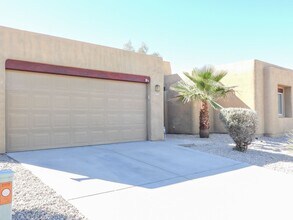 5439 W Mosquito Dr in Tucson, AZ - Building Photo - Building Photo