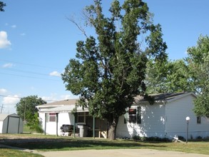 West Hill Mobile Home Park in Emporia, KS - Building Photo - Building Photo