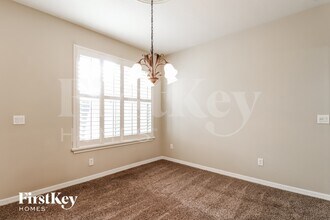 7820 Riverwood Oaks Dr in Riverview, FL - Foto de edificio - Building Photo