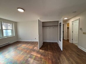 251 Green St in Schenectady, NY - Building Photo - Building Photo