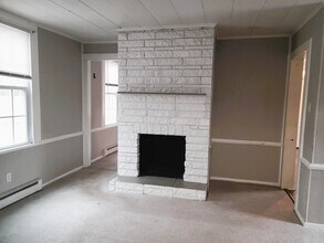 1437 Fentress Rd in Chesapeake, VA - Building Photo - Building Photo
