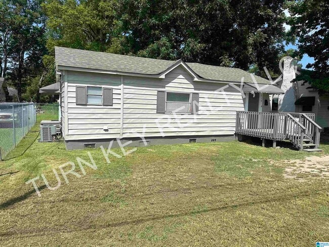 property at 719 16th St N