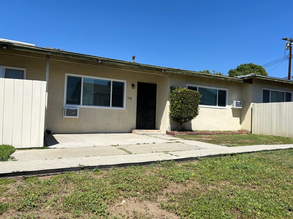 576 N Wilson Ave, Unit 576 in Pasadena, CA - Building Photo