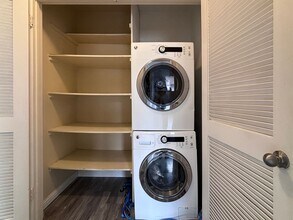 2340 Canfield Dr in Las Vegas, NV - Building Photo - Building Photo