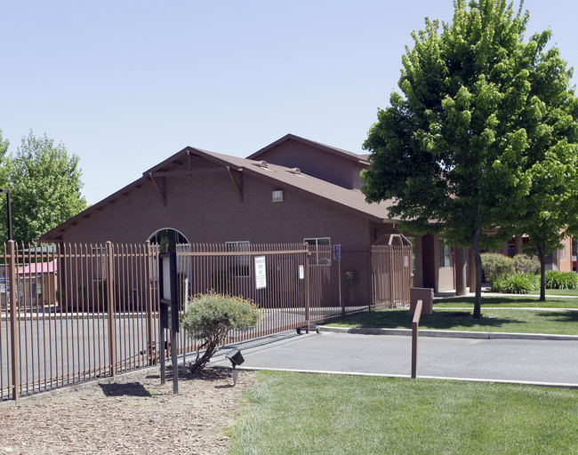 Beverly Terrace in Marysville, CA - Foto de edificio - Building Photo