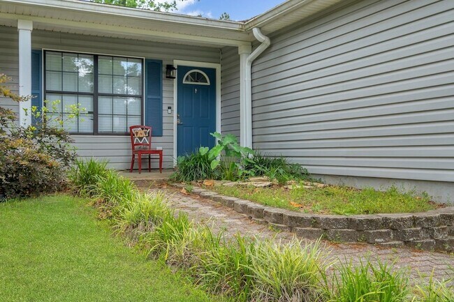 172 Ann Cir in Crawfordville, FL - Building Photo - Building Photo