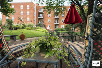 Algonquin Apartments in Webster Groves, MO - Building Photo - Building Photo