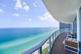4111 S Ocean Dr in Hollywood, FL - Foto de edificio - Building Photo