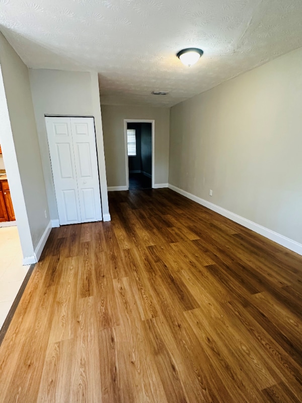 7114 Ken Knight Dr W in Jacksonville, FL - Foto de edificio - Building Photo