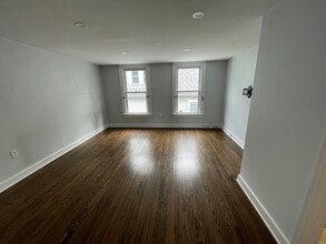 922 Richmont St, Unit 3 in Scranton, PA - Building Photo - Building Photo