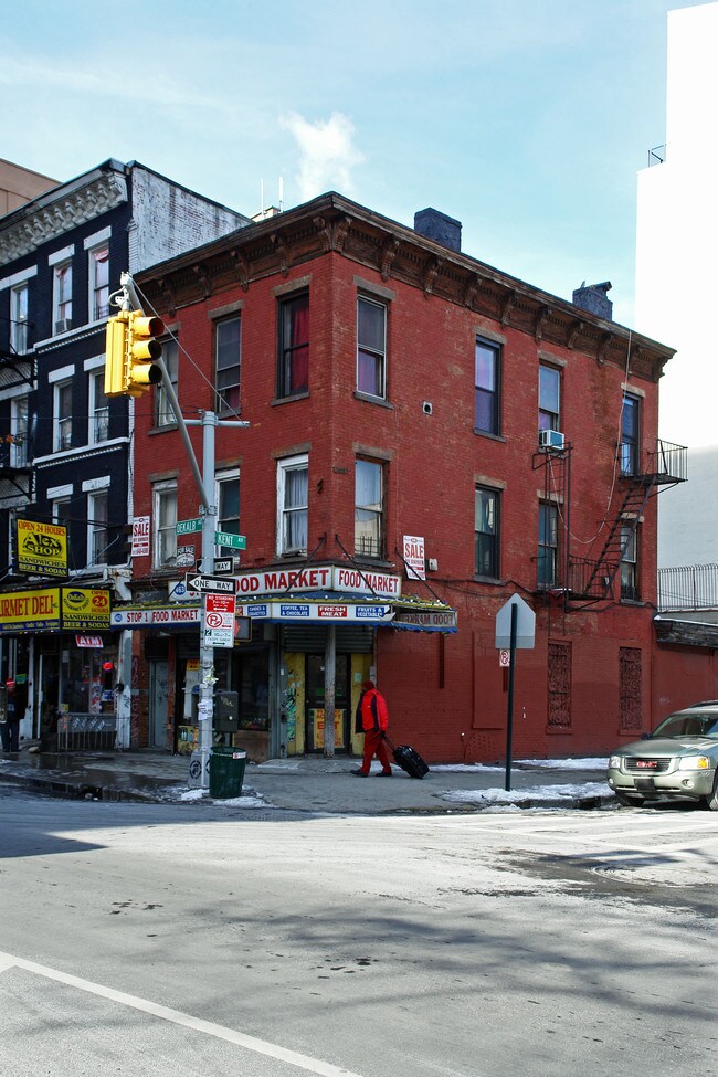 463 DeKalb Ave in Brooklyn, NY - Building Photo - Building Photo