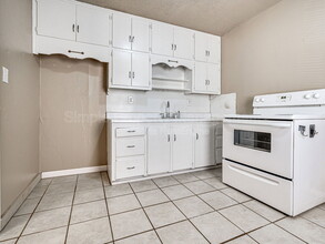 4001 N Rockwell Ave in Bethany, OK - Building Photo - Building Photo