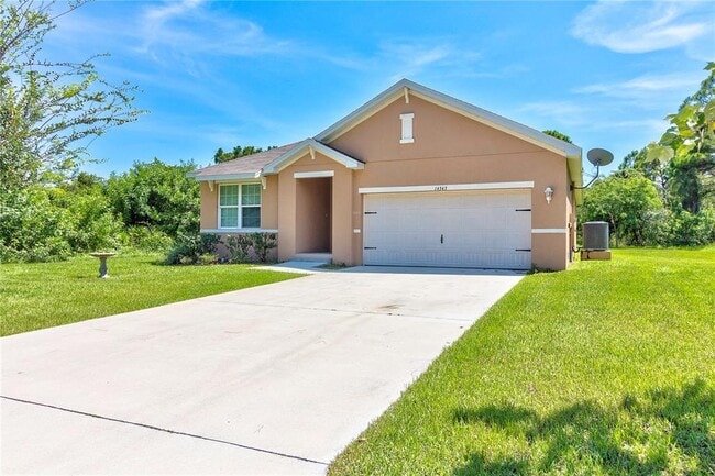 14343 Overlook Ave in Port Charlotte, FL - Building Photo - Building Photo