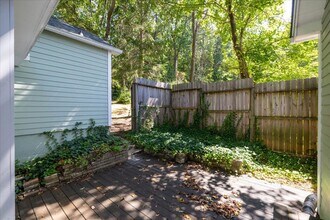 110 Orchard View Ln in Blacksburg, VA - Building Photo - Building Photo