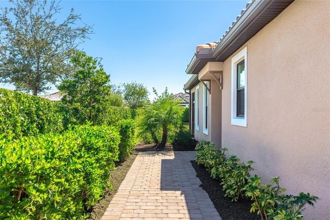 10073 Morning Mist Ln in Sarasota, FL - Building Photo - Building Photo