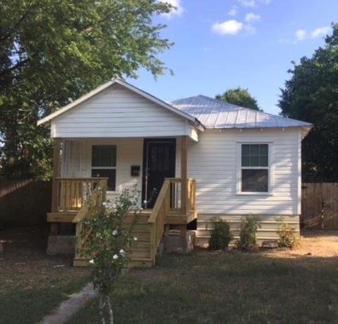 1109 Emile St in Bastrop, TX - Building Photo