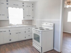 1101 65th St in Lubbock, TX - Building Photo - Building Photo