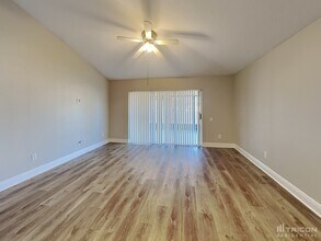 10434 Soaring Eagle Dr in Riverview, FL - Building Photo - Building Photo