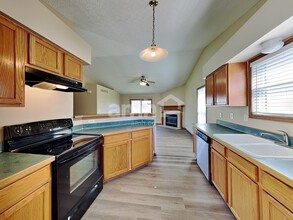 460 Tourmaline Dr in Blacklick, OH - Building Photo - Building Photo