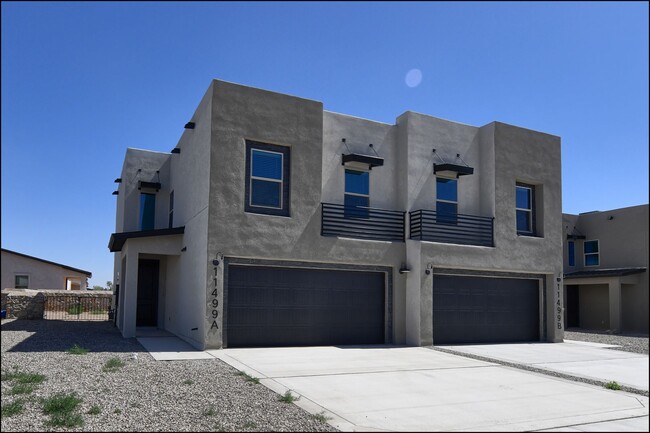 11499 Summer Dr in Socorro, TX - Building Photo - Building Photo