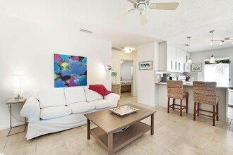 338 NE 7th Ave in Delray Beach, FL - Building Photo - Building Photo