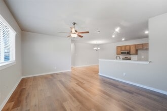 9709 Grosbeak Ln in The Woodlands, TX - Building Photo - Building Photo