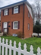 14835 Anderson Ct in Woodbridge, VA - Foto de edificio - Building Photo